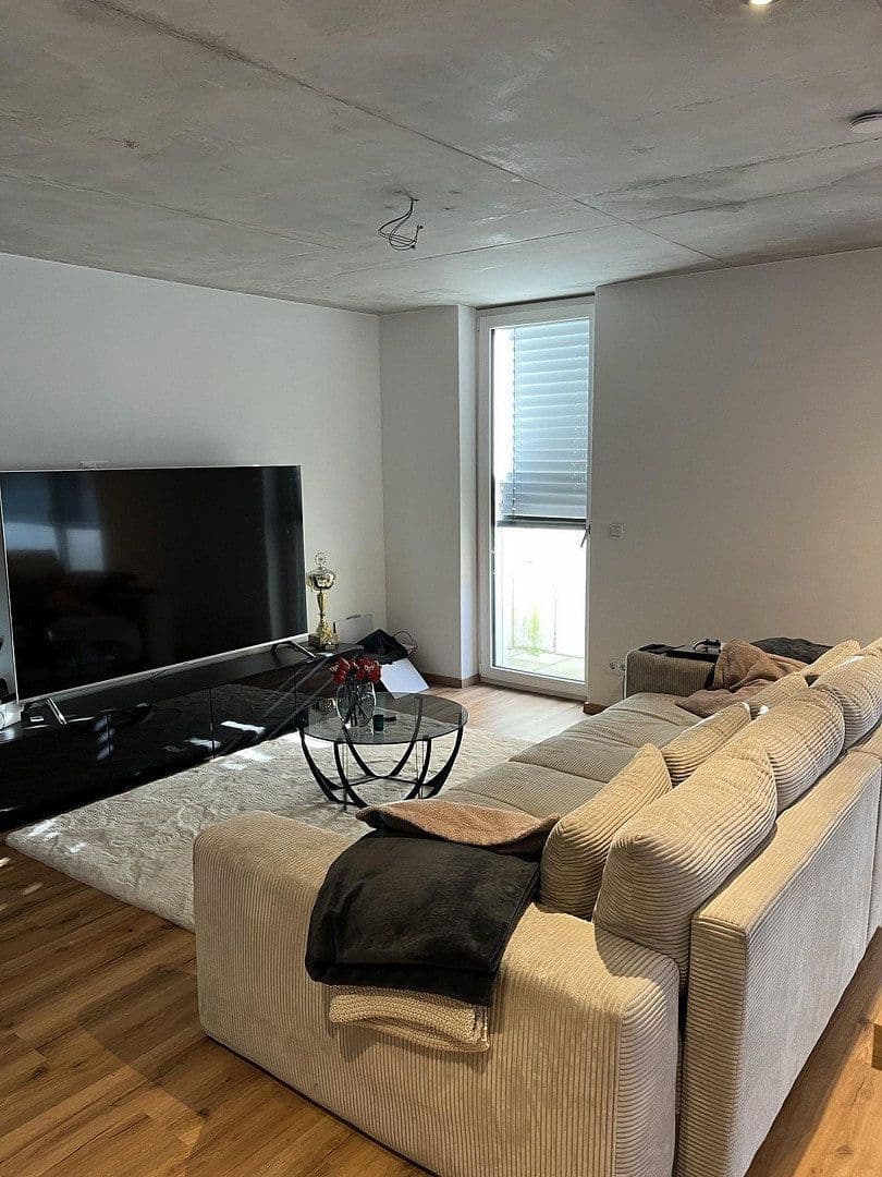 Prenájom bytu 3-izbový 90 m², Niederstotzingen, Bádensko-Wurttembersko Prenájom bytu 3-izbový 90 m², Niederstotzingen, Bádensko-Wurttembersko