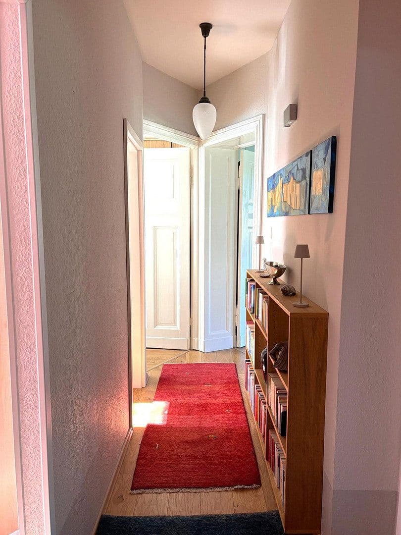 Predaj bytu 5-izbový 104 m², Berlin, Berlín Predaj bytu 5-izbový 104 m², Berlin, Berlín