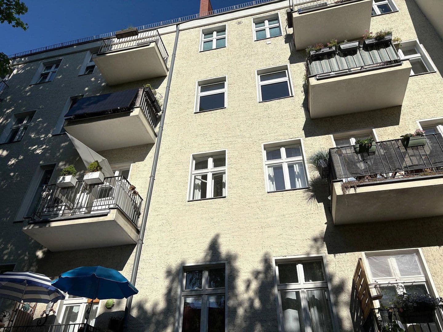 Predaj bytu 5-izbový 104 m², Berlin, Berlín Predaj bytu 5-izbový 104 m², Berlin, Berlín