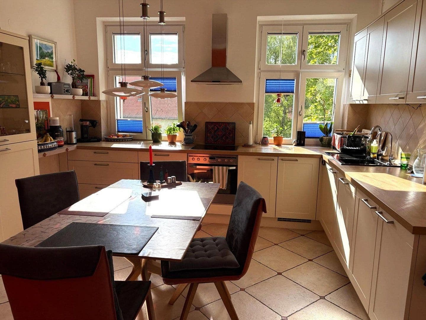 Predaj bytu 5-izbový 104 m², Berlin, Berlín Predaj bytu 5-izbový 104 m², Berlin, Berlín