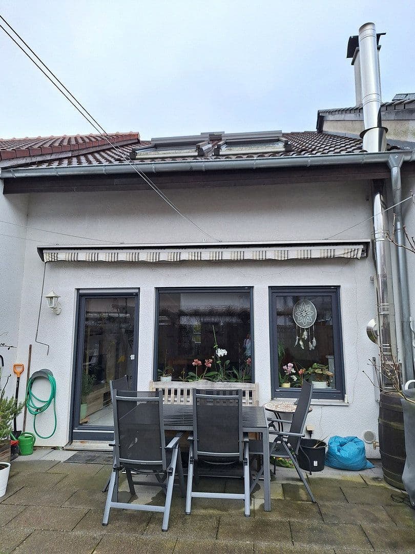 Predaj domu 96 m², pozemok 145 m², Tamm, Bádensko-Wurttembersko Predaj domu 96 m², pozemok 145 m², Tamm, Bádensko-Wurttembersko
