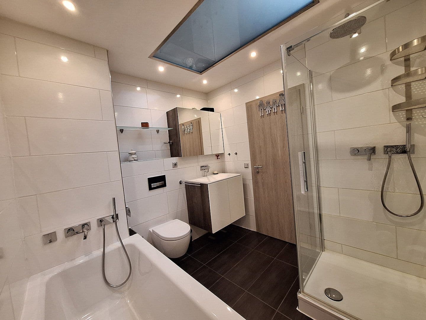 Predaj domu 96 m², pozemok 145 m², Tamm, Bádensko-Wurttembersko Predaj domu 96 m², pozemok 145 m², Tamm, Bádensko-Wurttembersko