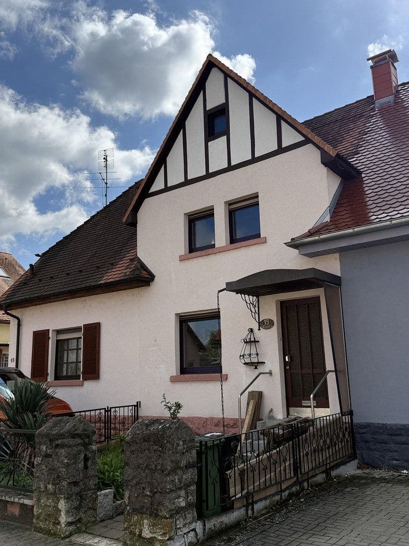 Predaj domu 84 m², pozemok 395 m², Hardtstraße 19, Bruchsal, Bádensko-Wurttembersko Predaj domu 84 m², pozemok 395 m², Hardtstraße 19, Bruchsal, Bádensko-Wurttembersko