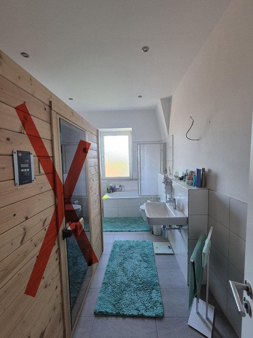 Prenájom bytu 3-izbový 92 m², Hanau, Hesensko Prenájom bytu 3-izbový 92 m², Hanau, Hesensko