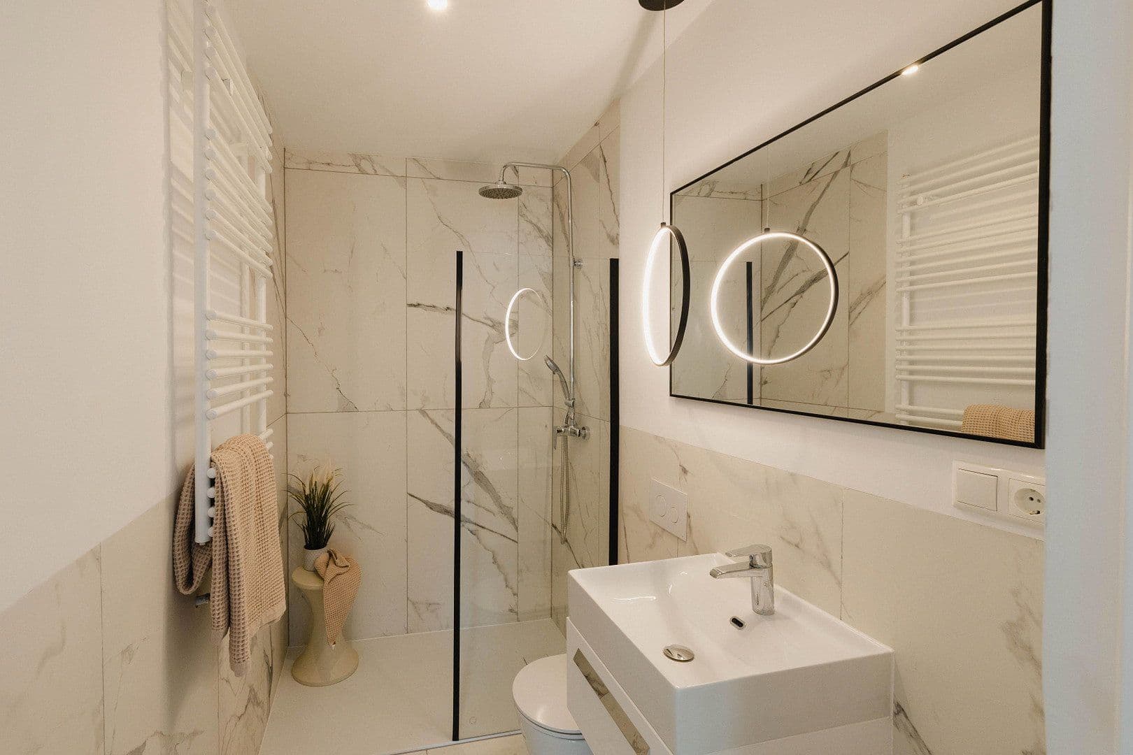 Predaj bytu 2-izbový 42 m², Schifferstr. 16, Dessau-Roßlau, Sasko-Anhaltsko Predaj bytu 2-izbový 42 m², Schifferstr. 16, Dessau-Roßlau, Sasko-Anhaltsko