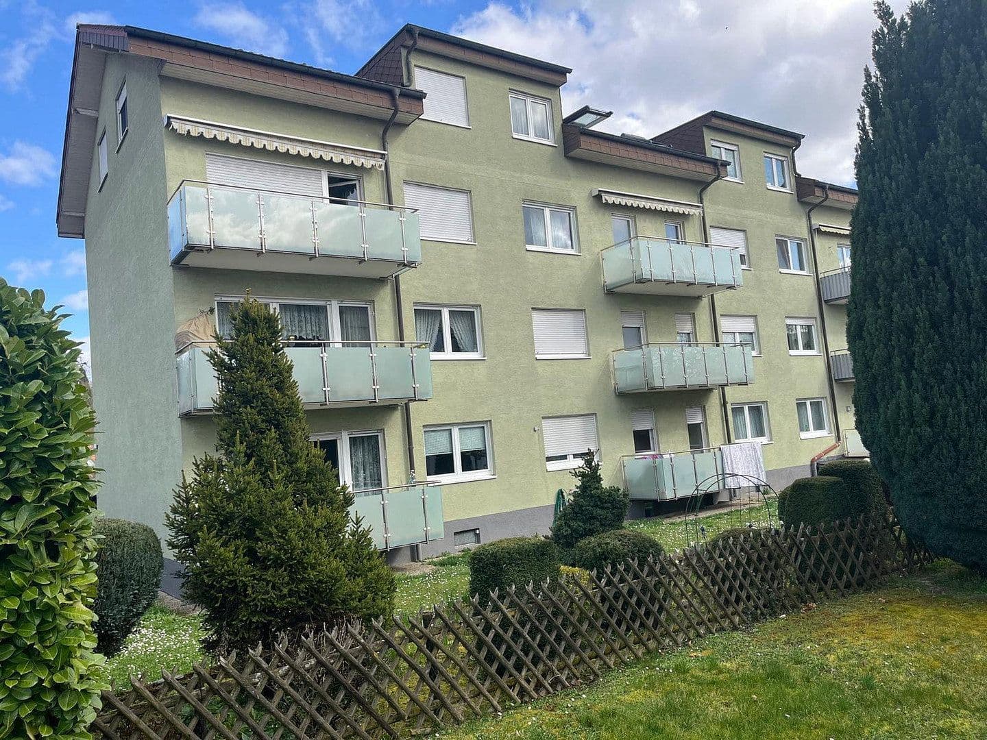 Prenájom bytu 2-izbový 50 m², Wiesloch, Bádensko-Wurttembersko Prenájom bytu 2-izbový 50 m², Wiesloch, Bádensko-Wurttembersko