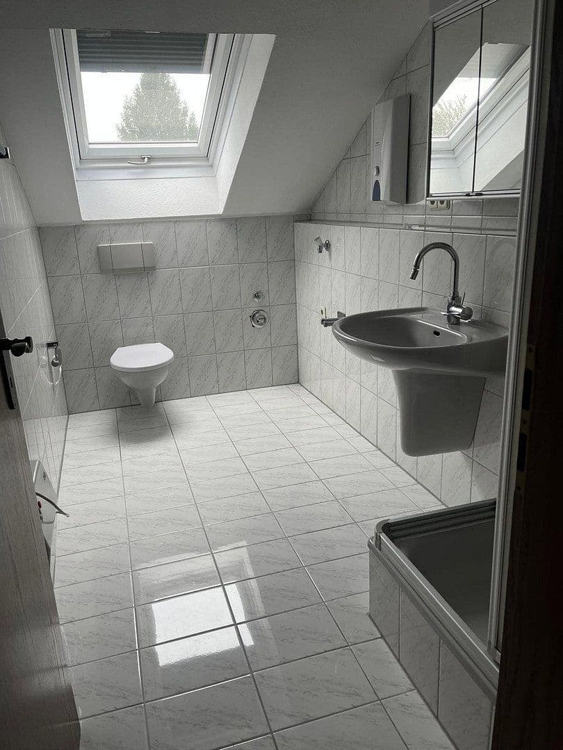 Prenájom bytu 2-izbový 50 m², Wiesloch, Bádensko-Wurttembersko Prenájom bytu 2-izbový 50 m², Wiesloch, Bádensko-Wurttembersko