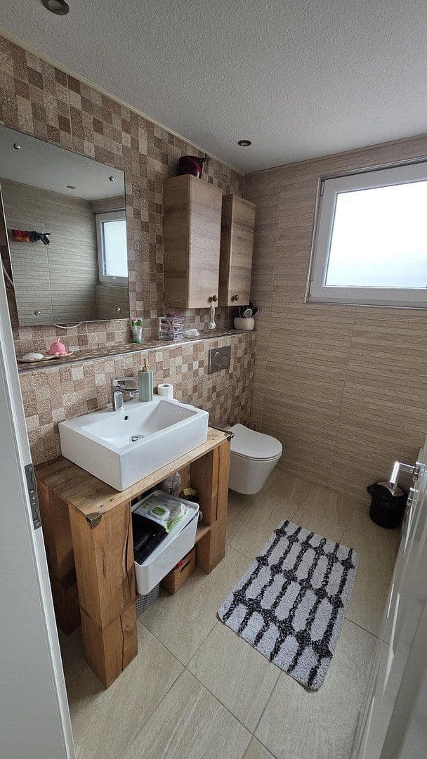 Predaj domu 96 m², pozemok 380 m², Neustadt an der Weinstraße, Porýnie-Falcko Predaj domu 96 m², pozemok 380 m², Neustadt an der Weinstraße, Porýnie-Falcko