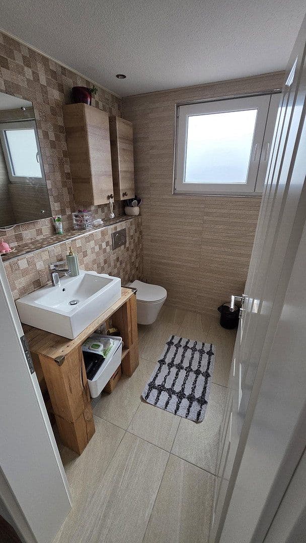 Predaj domu 96 m², pozemok 380 m², Neustadt an der Weinstraße, Porýnie-Falcko Predaj domu 96 m², pozemok 380 m², Neustadt an der Weinstraße, Porýnie-Falcko