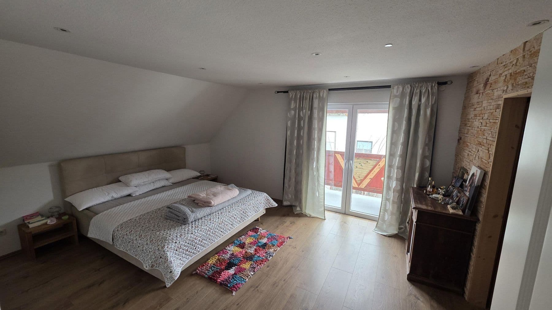 Predaj domu 96 m², pozemok 380 m², Neustadt an der Weinstraße, Porýnie-Falcko Predaj domu 96 m², pozemok 380 m², Neustadt an der Weinstraße, Porýnie-Falcko