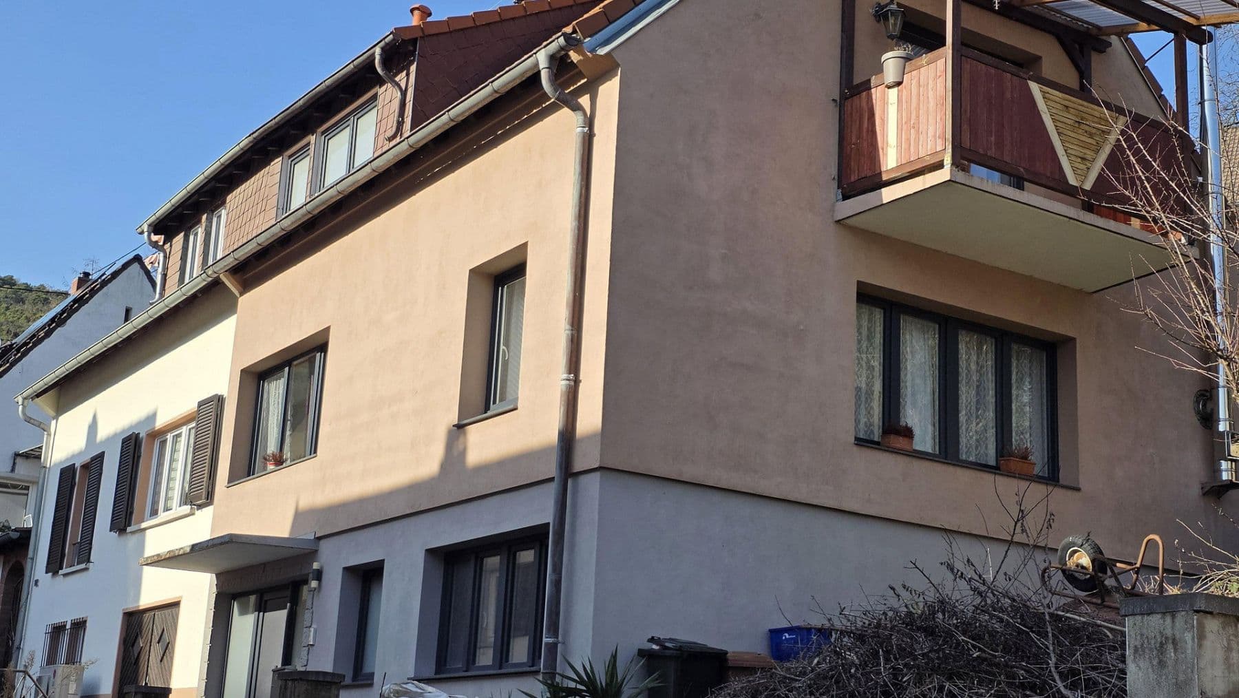 Predaj domu 96 m², pozemok 380 m², Neustadt an der Weinstraße, Porýnie-Falcko Predaj domu 96 m², pozemok 380 m², Neustadt an der Weinstraße, Porýnie-Falcko