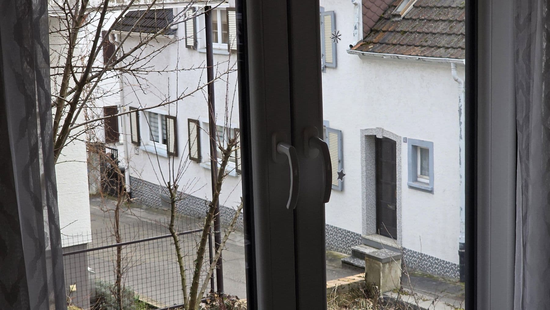 Predaj domu 96 m², pozemok 380 m², Neustadt an der Weinstraße, Porýnie-Falcko Predaj domu 96 m², pozemok 380 m², Neustadt an der Weinstraße, Porýnie-Falcko
