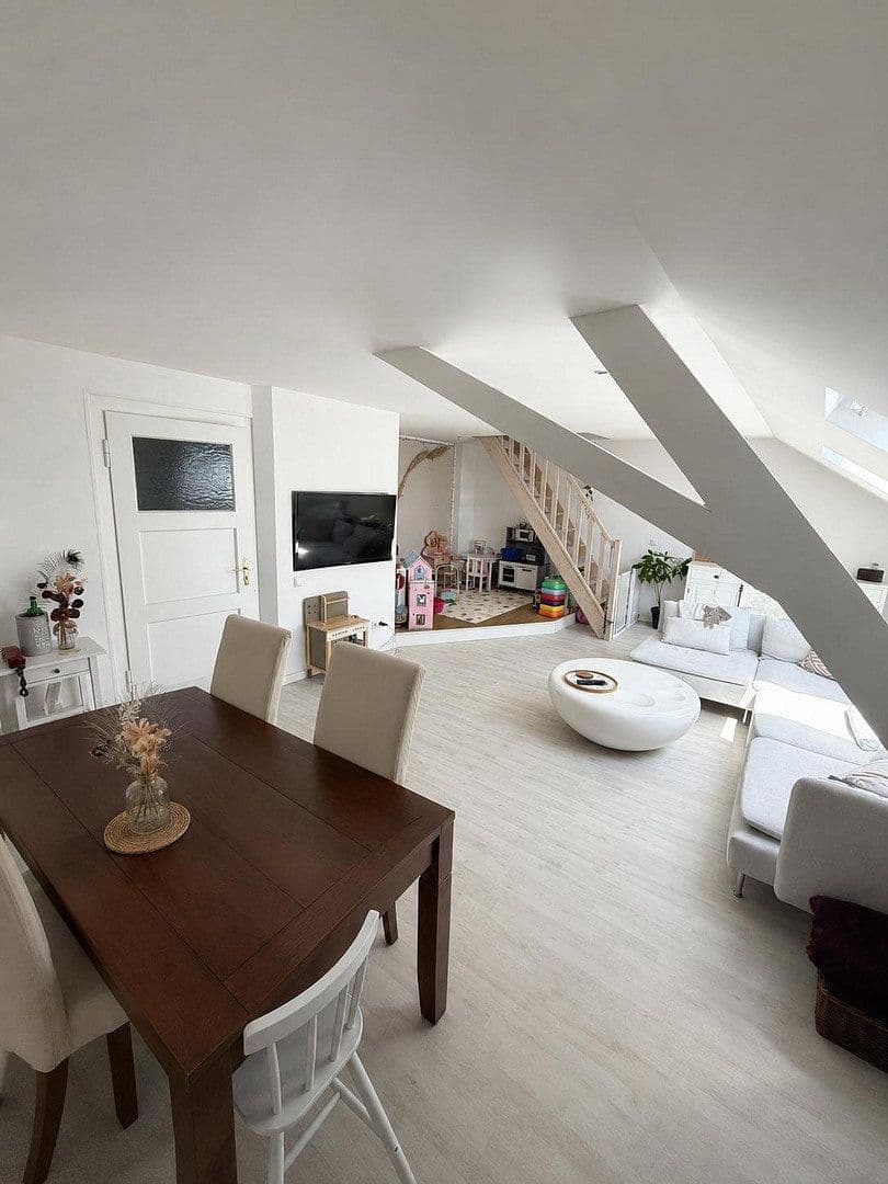 Predaj domu 434 m², pozemok 362 m², Viersener Staße 116, Mönchengladbach, Severné Porýnie - Westfálsko Predaj domu 434 m², pozemok 362 m², Viersener Staße 116, Mönchengladbach, Severné Porýnie - Westfálsko
