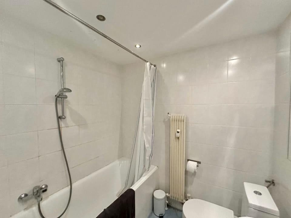 Prenájom bytu 1-izbový 43 m², Hohe Warte 3, Spardorf, Bavorsko Prenájom bytu 1-izbový 43 m², Hohe Warte 3, Spardorf, Bavorsko