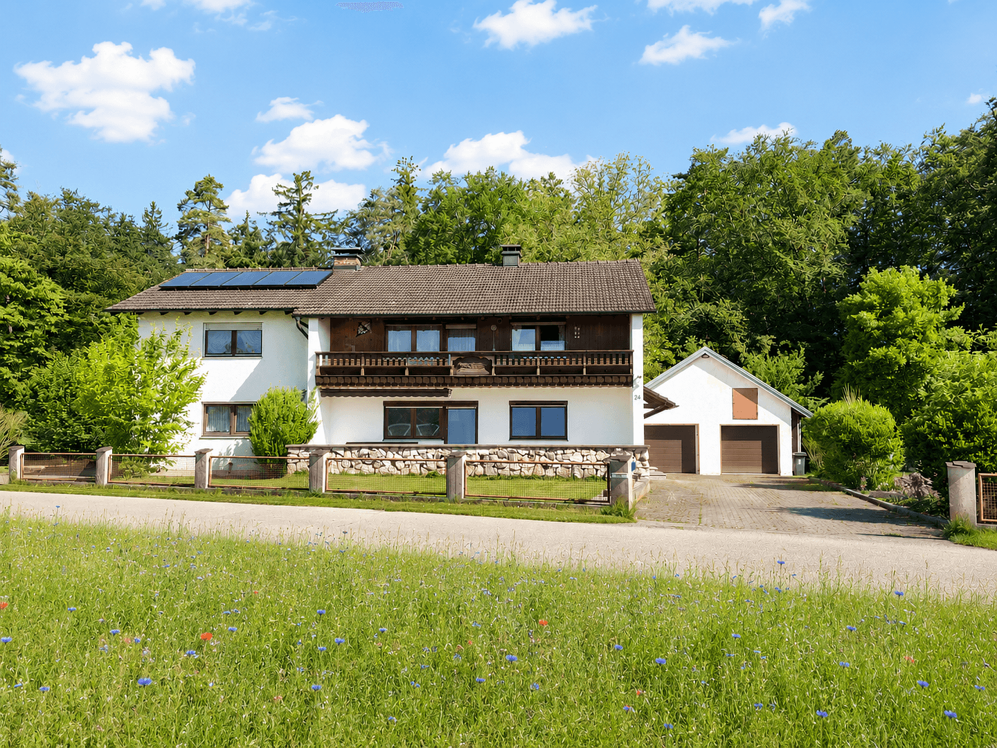 Predaj domu 250 m², pozemok 2.300 m², Emmerting, Bavorsko Predaj domu 250 m², pozemok 2.300 m², Emmerting, Bavorsko