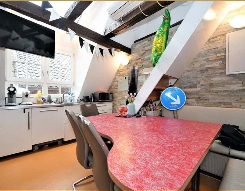 Predaj domu 336 m², pozemok 146 m², Scharfengasse 3, Künzelsau, Bádensko-Wurttembersko Predaj domu 336 m², pozemok 146 m², Scharfengasse 3, Künzelsau, Bádensko-Wurttembersko