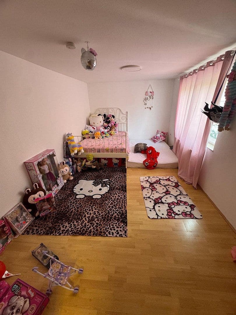 Prenájom bytu 5-izbový 124 m², Rheinstrasse 93, Münster-Sarmsheim, Porýnie-Falcko Prenájom bytu 5-izbový 124 m², Rheinstrasse 93, Münster-Sarmsheim, Porýnie-Falcko