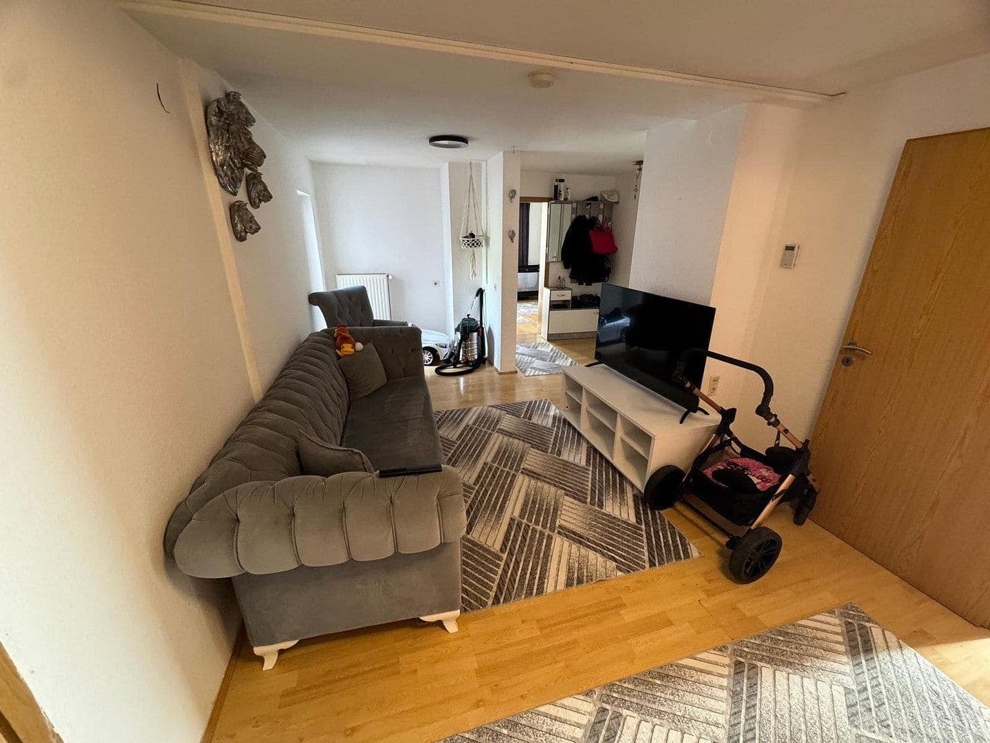 Prenájom bytu 5-izbový 124 m², Rheinstrasse 93, Münster-Sarmsheim, Porýnie-Falcko Prenájom bytu 5-izbový 124 m², Rheinstrasse 93, Münster-Sarmsheim, Porýnie-Falcko