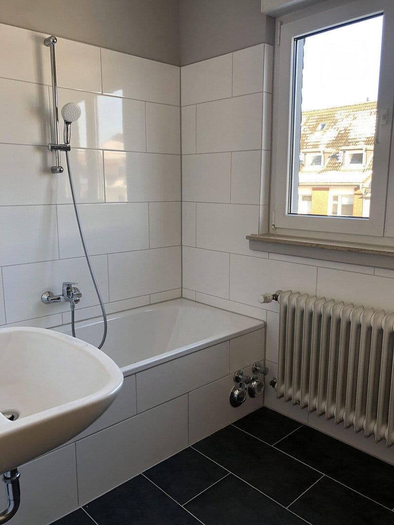 Prenájom bytu 2-izbový 64 m², Köln-Dünnwald, Severné Porýnie - Westfálsko Prenájom bytu 2-izbový 64 m², Köln-Dünnwald, Severné Porýnie - Westfálsko