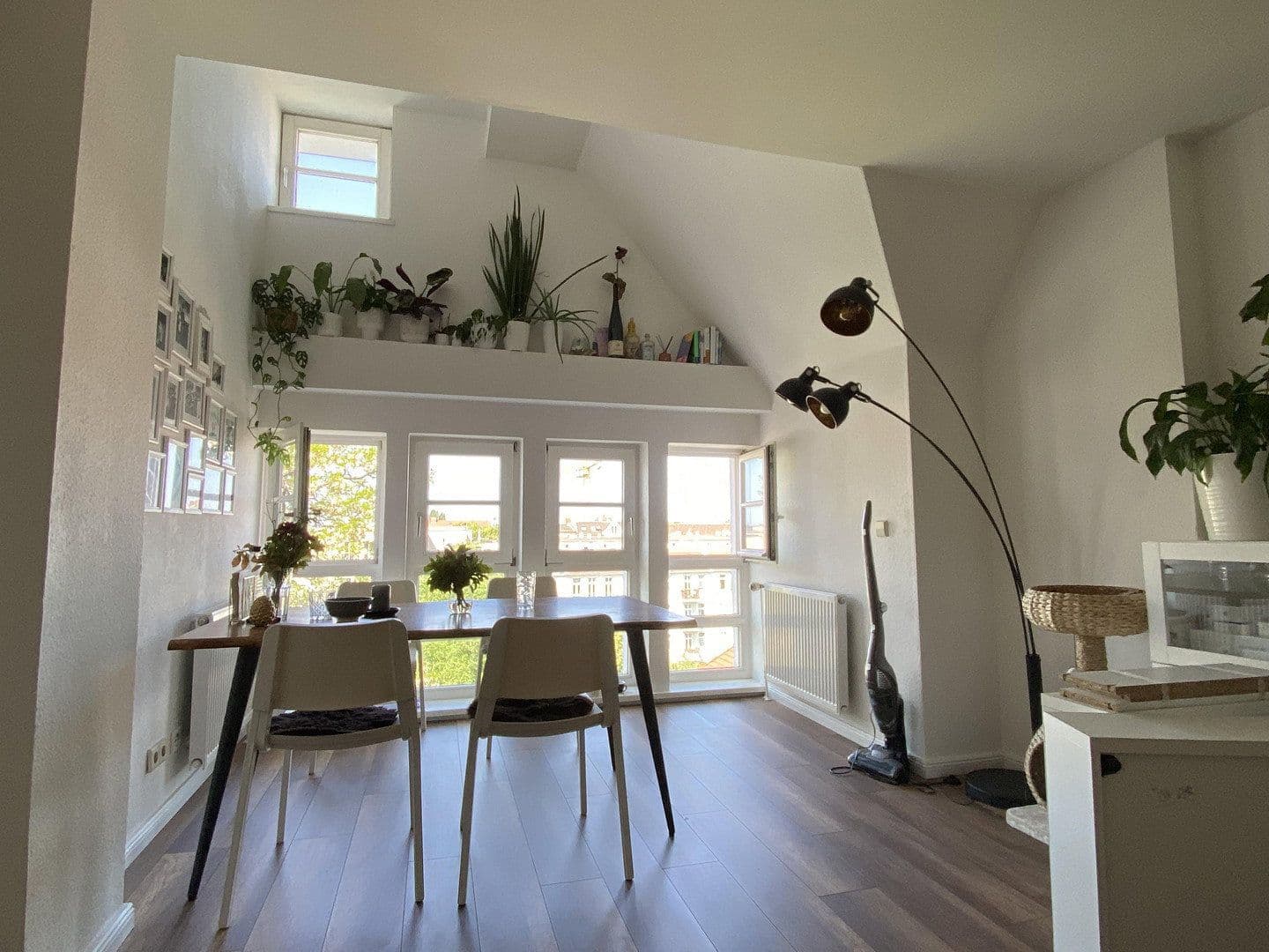 Prenájom bytu 2-izbový 61 m², Florapromenade 24, Berlin, Berlín Prenájom bytu 2-izbový 61 m², Florapromenade 24, Berlin, Berlín