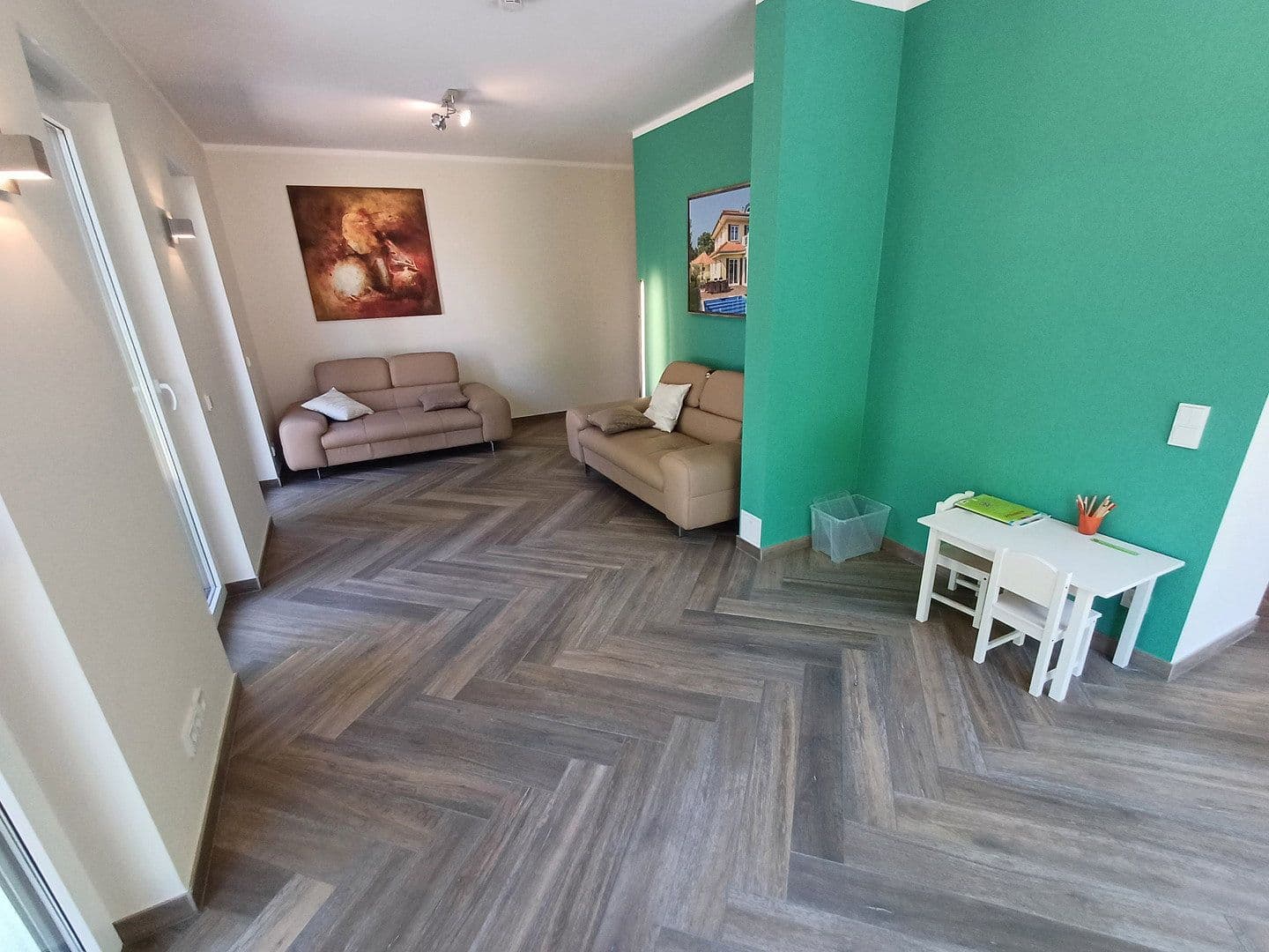 Predaj domu 240 m², pozemok 624 m², Falkensee, Brandenbursko Predaj domu 240 m², pozemok 624 m², Falkensee, Brandenbursko