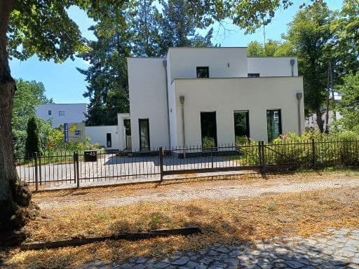 Predaj domu 240 m², pozemok 624 m², Falkensee, Brandenbursko Predaj domu 240 m², pozemok 624 m², Falkensee, Brandenbursko