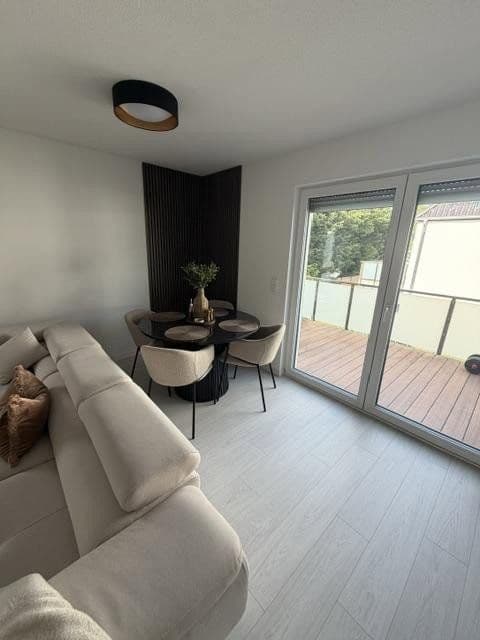 Prenájom bytu 2-izbový 67 m², Am Langwieder Bach 21 b, München, Bavorsko Prenájom bytu 2-izbový 67 m², Am Langwieder Bach 21 b, München, Bavorsko