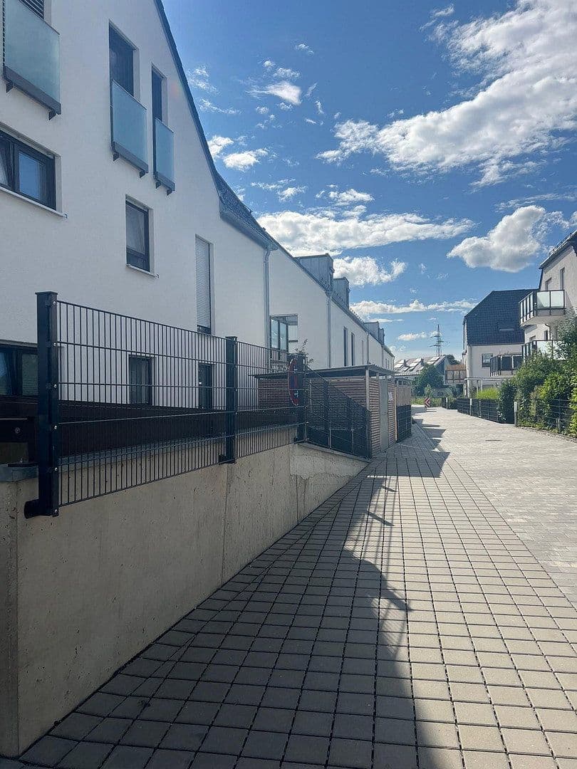 Prenájom bytu 2-izbový 67 m², Am Langwieder Bach 21 b, München, Bavorsko Prenájom bytu 2-izbový 67 m², Am Langwieder Bach 21 b, München, Bavorsko