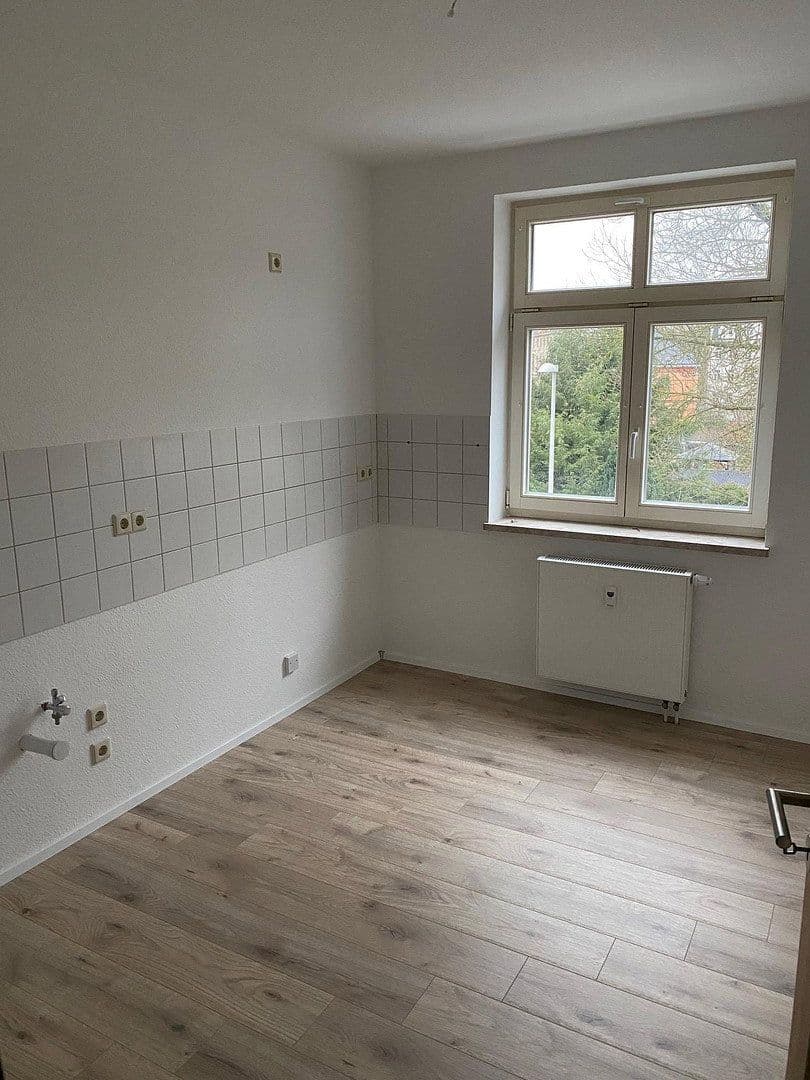 Prenájom bytu 2-izbový 58 m², Bahnhofstraße 4, Reichenbach, Sasko Prenájom bytu 2-izbový 58 m², Bahnhofstraße 4, Reichenbach, Sasko
