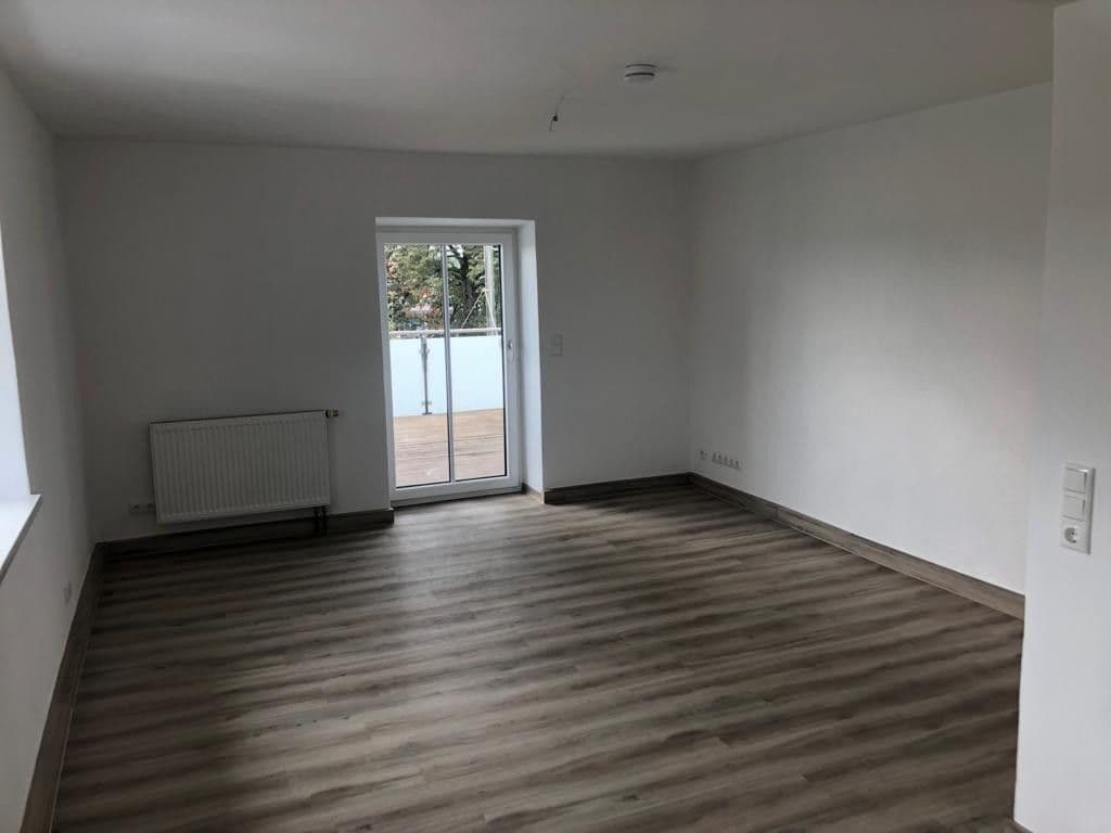 Prenájom bytu 3-izbový 81 m², Siedlung 17 und 18, Deggendorf, Bavorsko Prenájom bytu 3-izbový 81 m², Siedlung 17 und 18, Deggendorf, Bavorsko