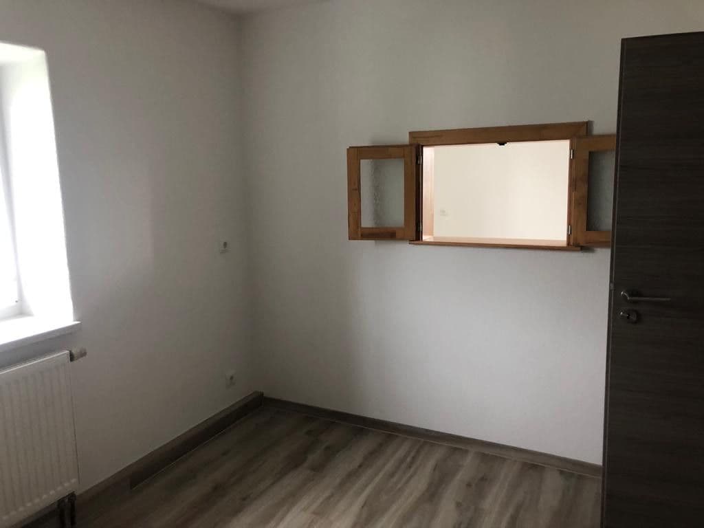 Prenájom bytu 3-izbový 81 m², Siedlung 17 und 18, Deggendorf, Bavorsko Prenájom bytu 3-izbový 81 m², Siedlung 17 und 18, Deggendorf, Bavorsko