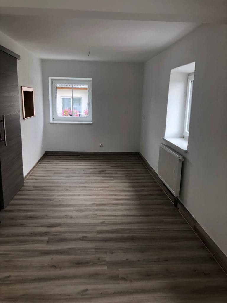 Prenájom bytu 3-izbový 81 m², Siedlung 17 und 18, Deggendorf, Bavorsko Prenájom bytu 3-izbový 81 m², Siedlung 17 und 18, Deggendorf, Bavorsko