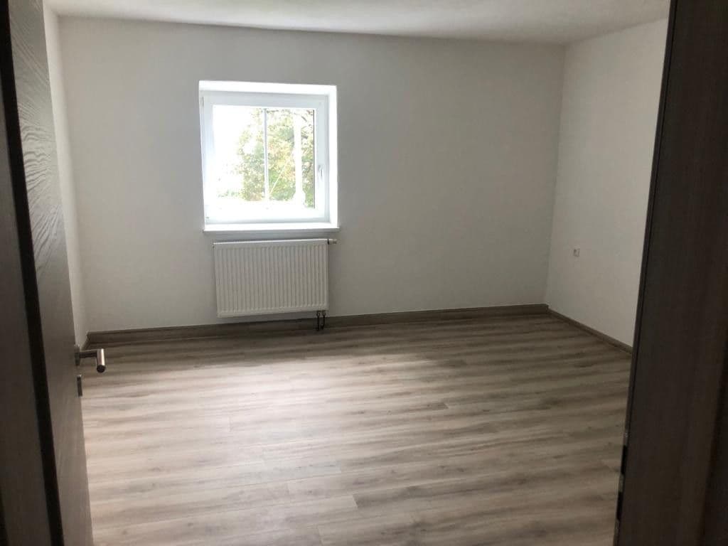 Prenájom bytu 3-izbový 81 m², Siedlung 17 und 18, Deggendorf, Bavorsko Prenájom bytu 3-izbový 81 m², Siedlung 17 und 18, Deggendorf, Bavorsko