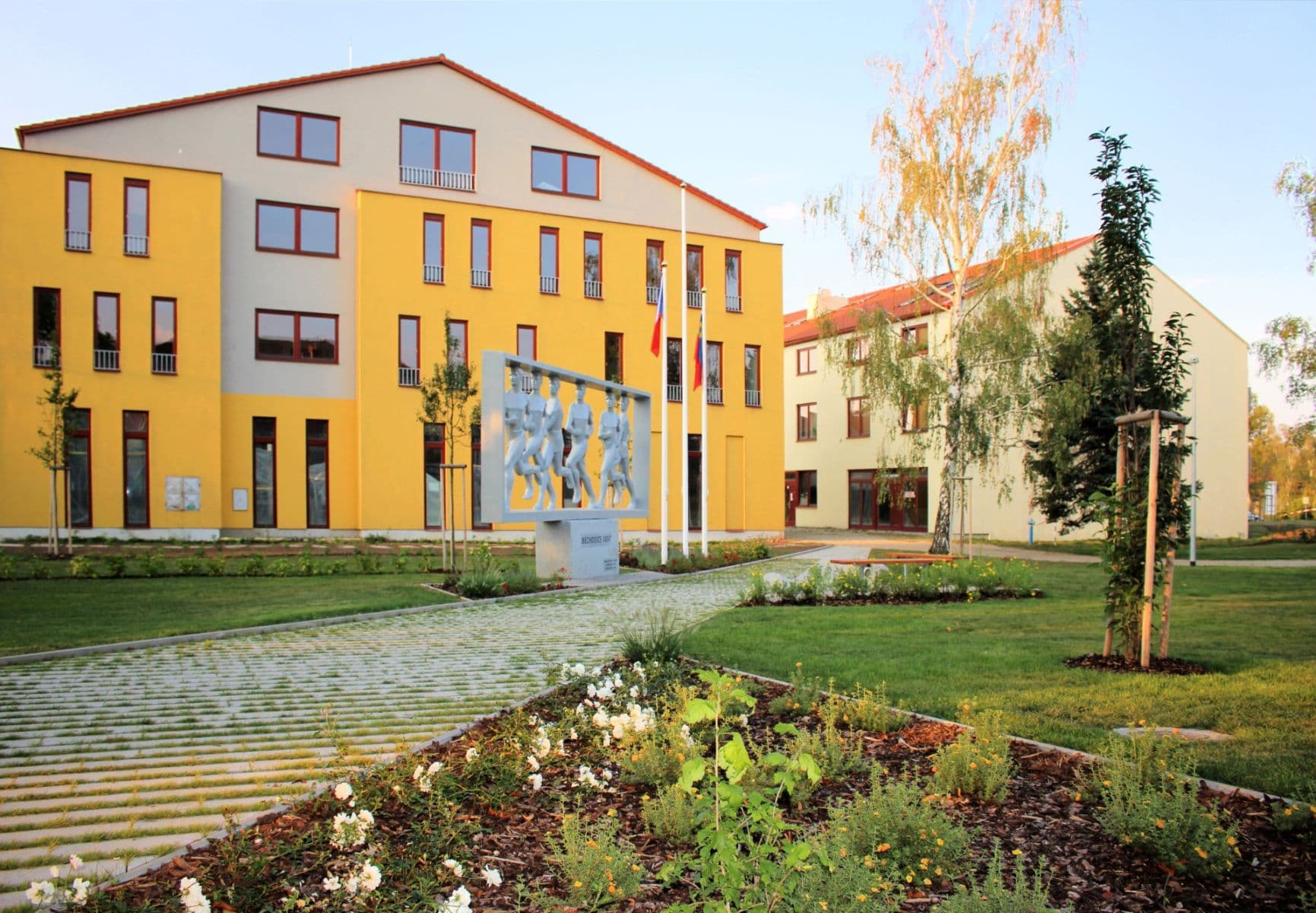 Prenájom bytu 2-izbový 77 m², Mladých Běchovic, Praha, Praha Prenájom bytu 2-izbový 77 m², Mladých Běchovic, Praha, Praha