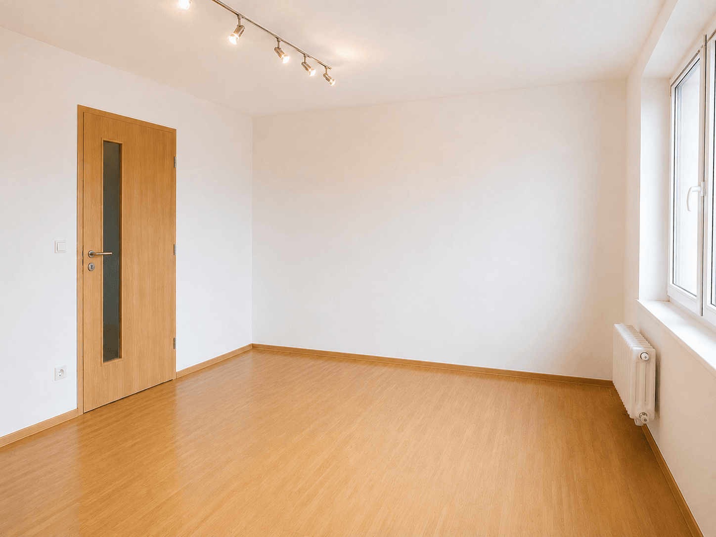 Prenájom bytu 3-izbový 75 m², Lešenská, Praha, Praha Prenájom bytu 3-izbový 75 m², Lešenská, Praha, Praha