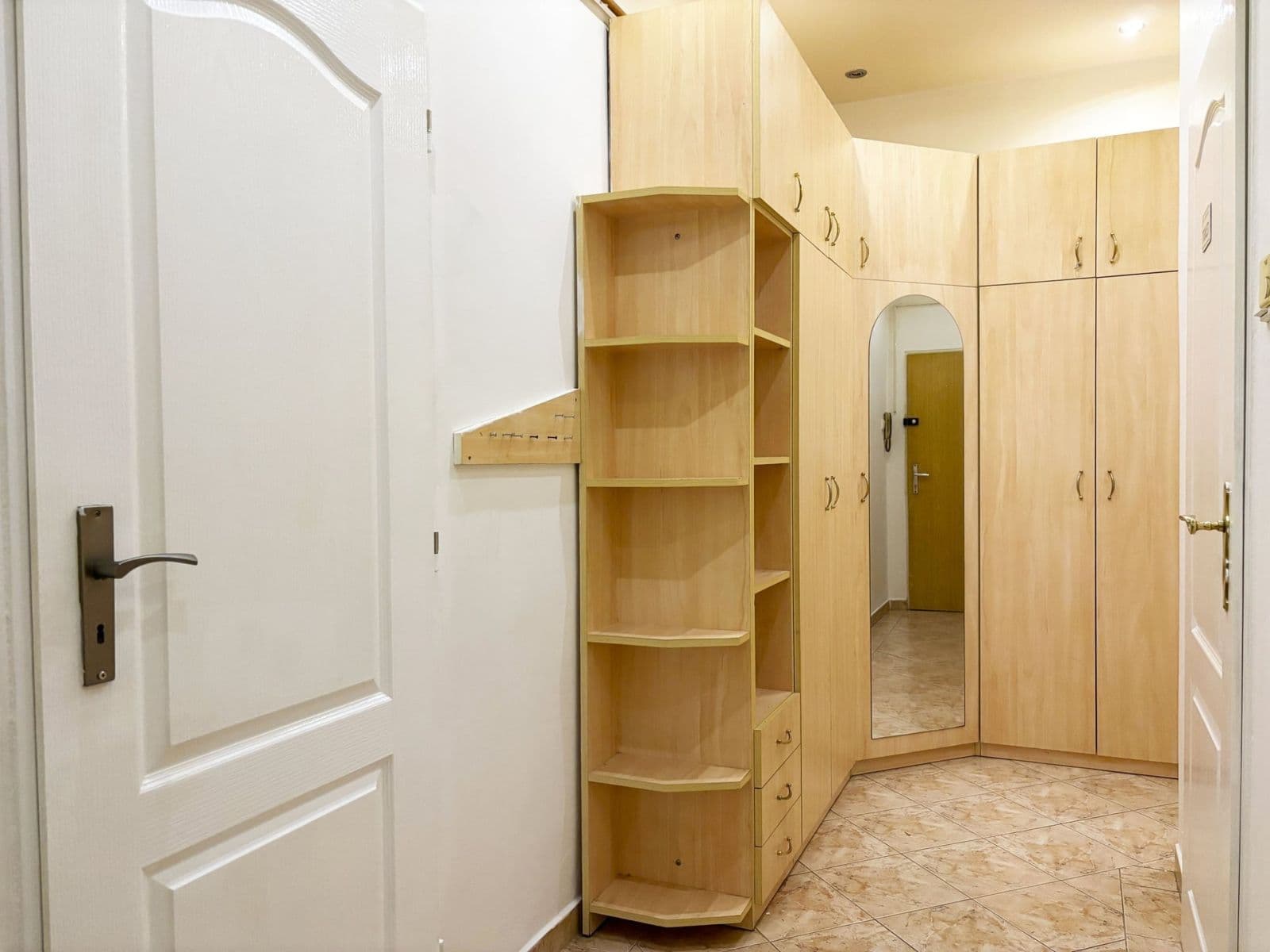 Prenájom bytu 1-izbový 48 m², Chrudimská, Praha, Praha Prenájom bytu 1-izbový 48 m², Chrudimská, Praha, Praha