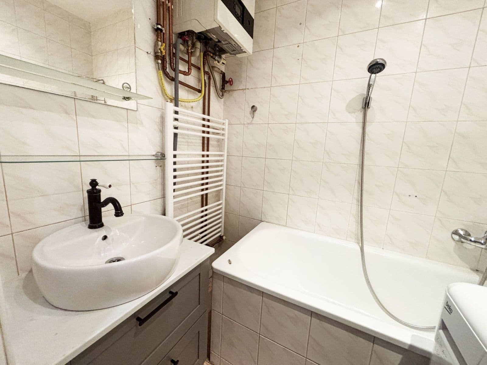 Prenájom bytu 1-izbový 48 m², Chrudimská, Praha, Praha Prenájom bytu 1-izbový 48 m², Chrudimská, Praha, Praha