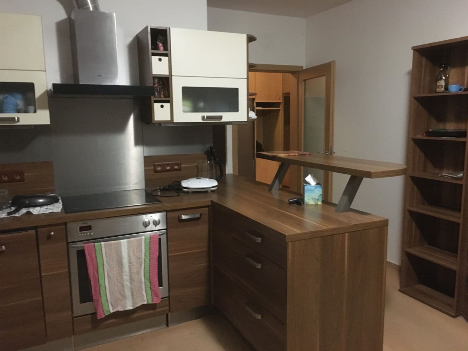 Prenájom bytu 2-izbový 50 m², U Domu služeb, Praha, Praha Prenájom bytu 2-izbový 50 m², U Domu služeb, Praha, Praha