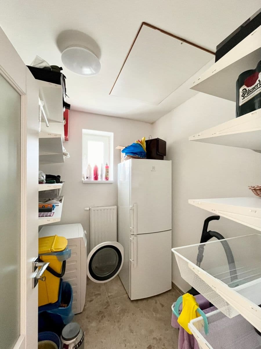 Prenájom bytu 3-izbový 80 m², J. Hollého, Dolné Kočkovce, Trenčiansky kraj Prenájom bytu 3-izbový 80 m², J. Hollého, Dolné Kočkovce, Trenčiansky kraj