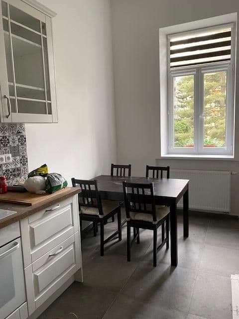 Prenájom bytu 2-izbový 70 m², Moravská, Praha, Praha Prenájom bytu 2-izbový 70 m², Moravská, Praha, Praha