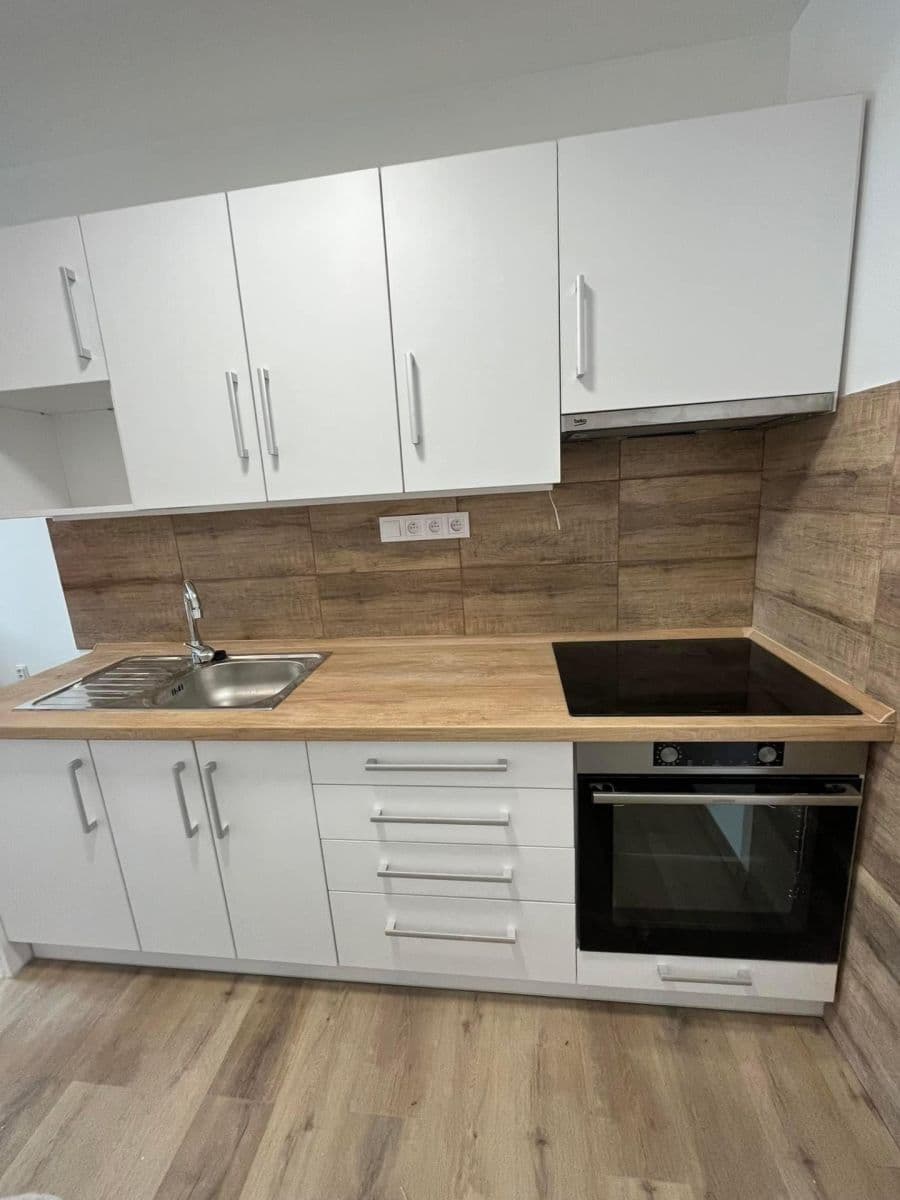 Predaj bytu 2-izbový 45 m², Veslařská, Mělník, Středočeský kraj Predaj bytu 2-izbový 45 m², Veslařská, Mělník, Středočeský kraj