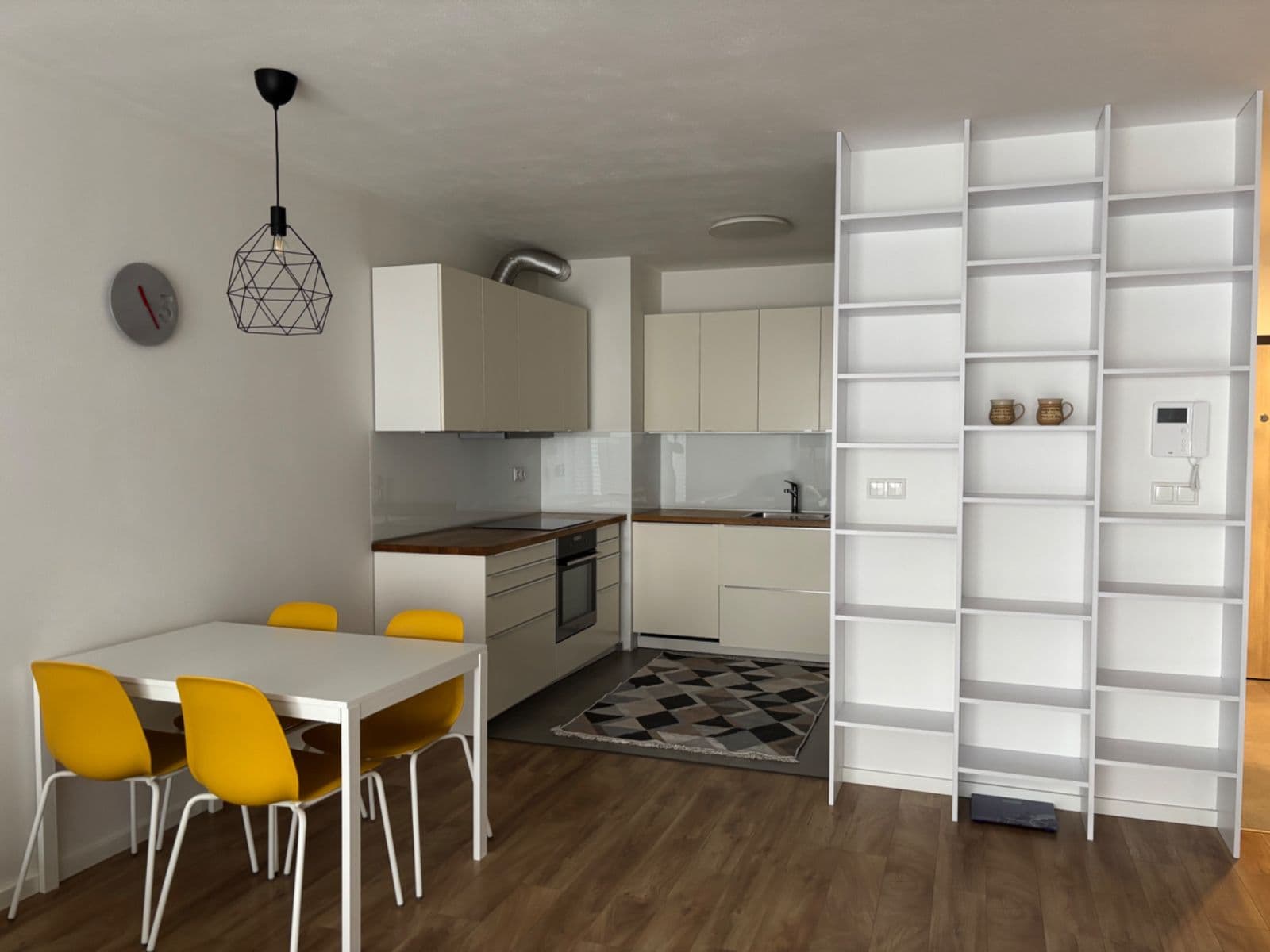 Prenájom bytu 2-izbový 62 m², Na križovatkách, Ružinov, Bratislavský kraj Prenájom bytu 2-izbový 62 m², Na križovatkách, Ružinov, Bratislavský kraj