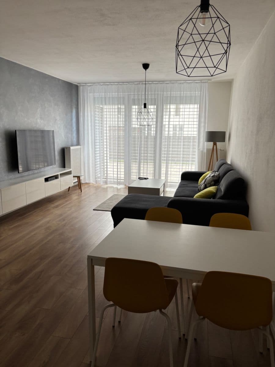 Prenájom bytu 2-izbový 62 m², Na križovatkách, Ružinov, Bratislavský kraj Prenájom bytu 2-izbový 62 m², Na križovatkách, Ružinov, Bratislavský kraj