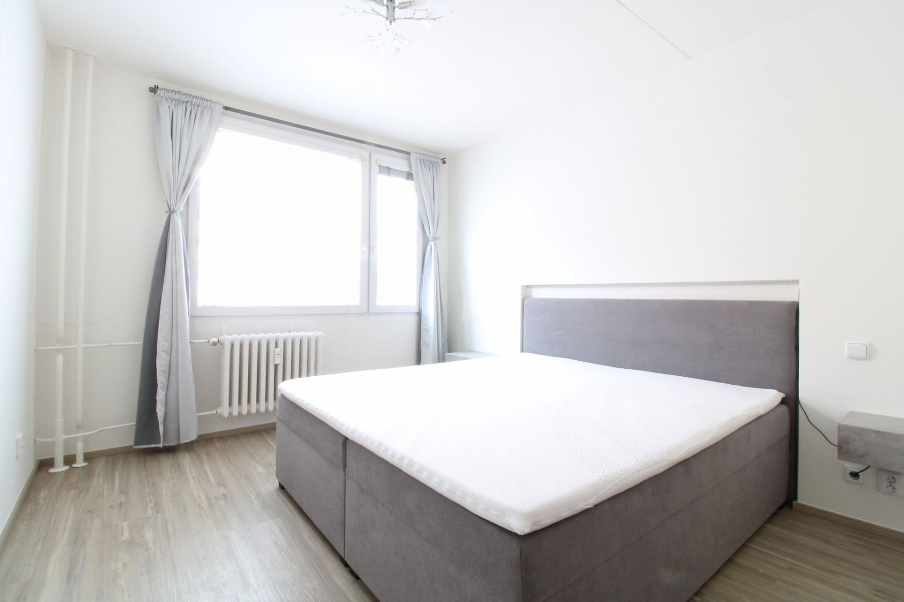 Prenájom bytu 3-izbový 55 m², Na růžovém poli, Kladno, Středočeský kraj Prenájom bytu 3-izbový 55 m², Na růžovém poli, Kladno, Středočeský kraj