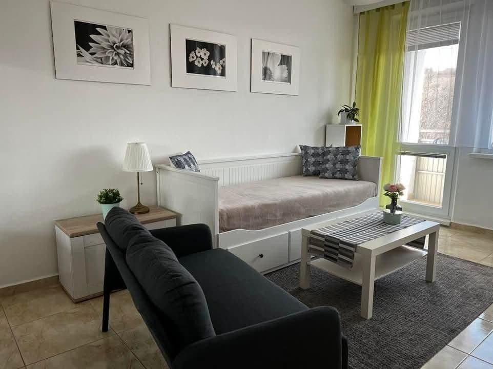 Prenájom bytu 1-izbový 39 m², Donnerova, Karlova Ves, Bratislavský kraj Prenájom bytu 1-izbový 39 m², Donnerova, Karlova Ves, Bratislavský kraj