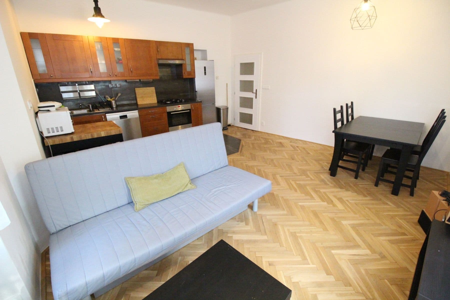 Prenájom bytu 4-izbový 98 m², Na Zámyšli, Praha, Praha Prenájom bytu 4-izbový 98 m², Na Zámyšli, Praha, Praha