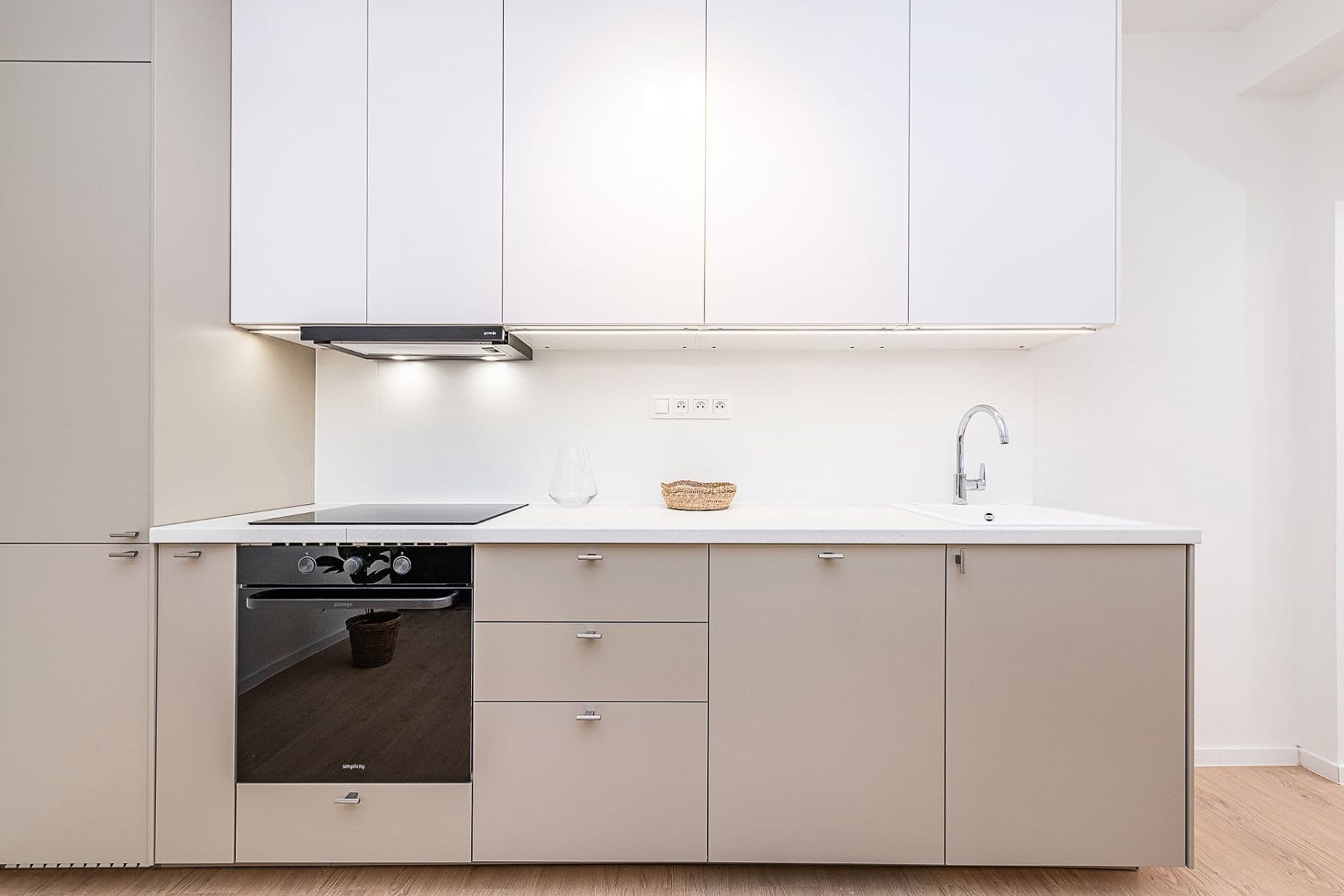 Predaj bytu 3-izbový 75 m², Hradeckých, Praha, Praha Predaj bytu 3-izbový 75 m², Hradeckých, Praha, Praha