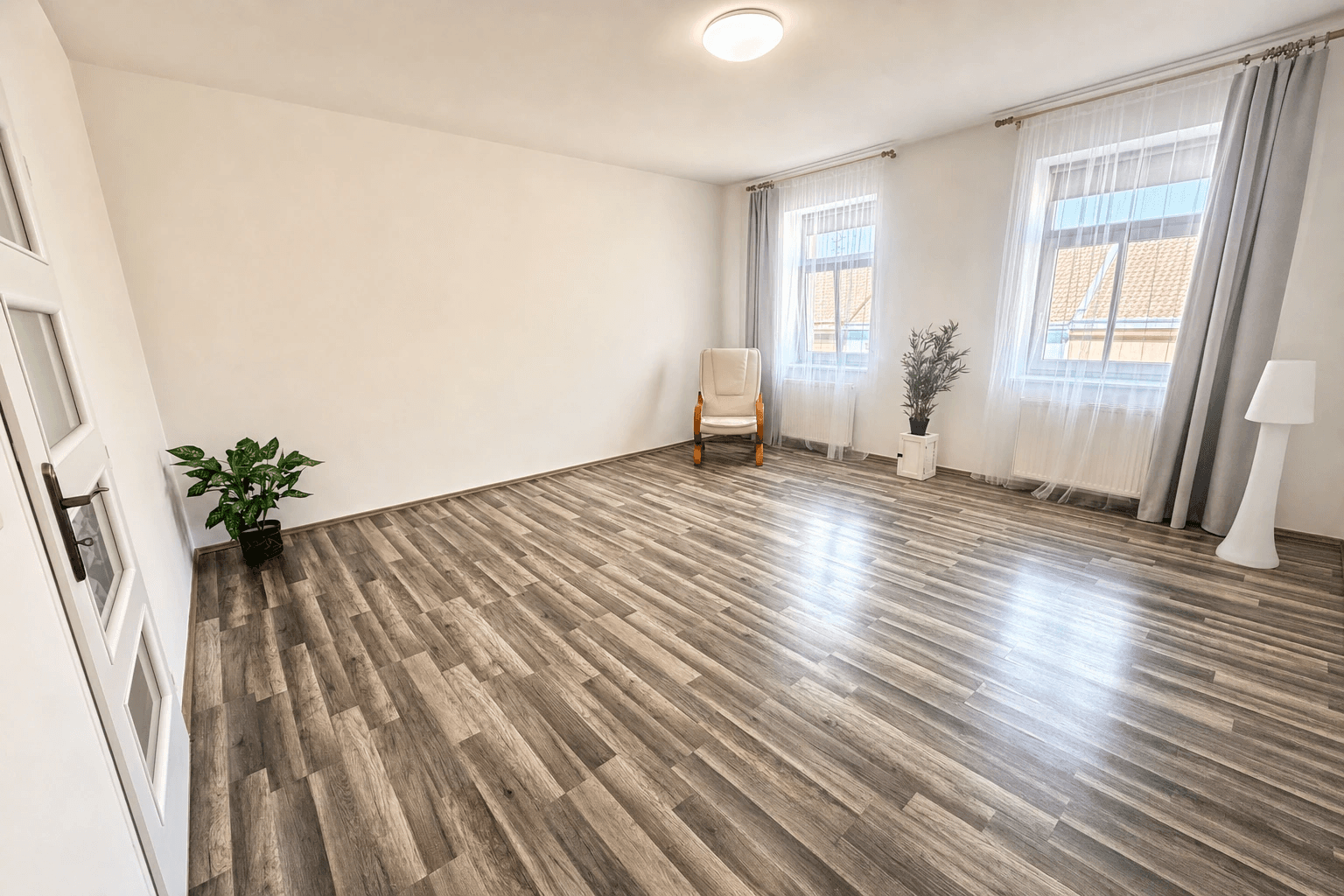 Prenájom bytu 2-izbový 60 m², Palackého, Znojmo, Jihomoravský kraj Prenájom bytu 2-izbový 60 m², Palackého, Znojmo, Jihomoravský kraj