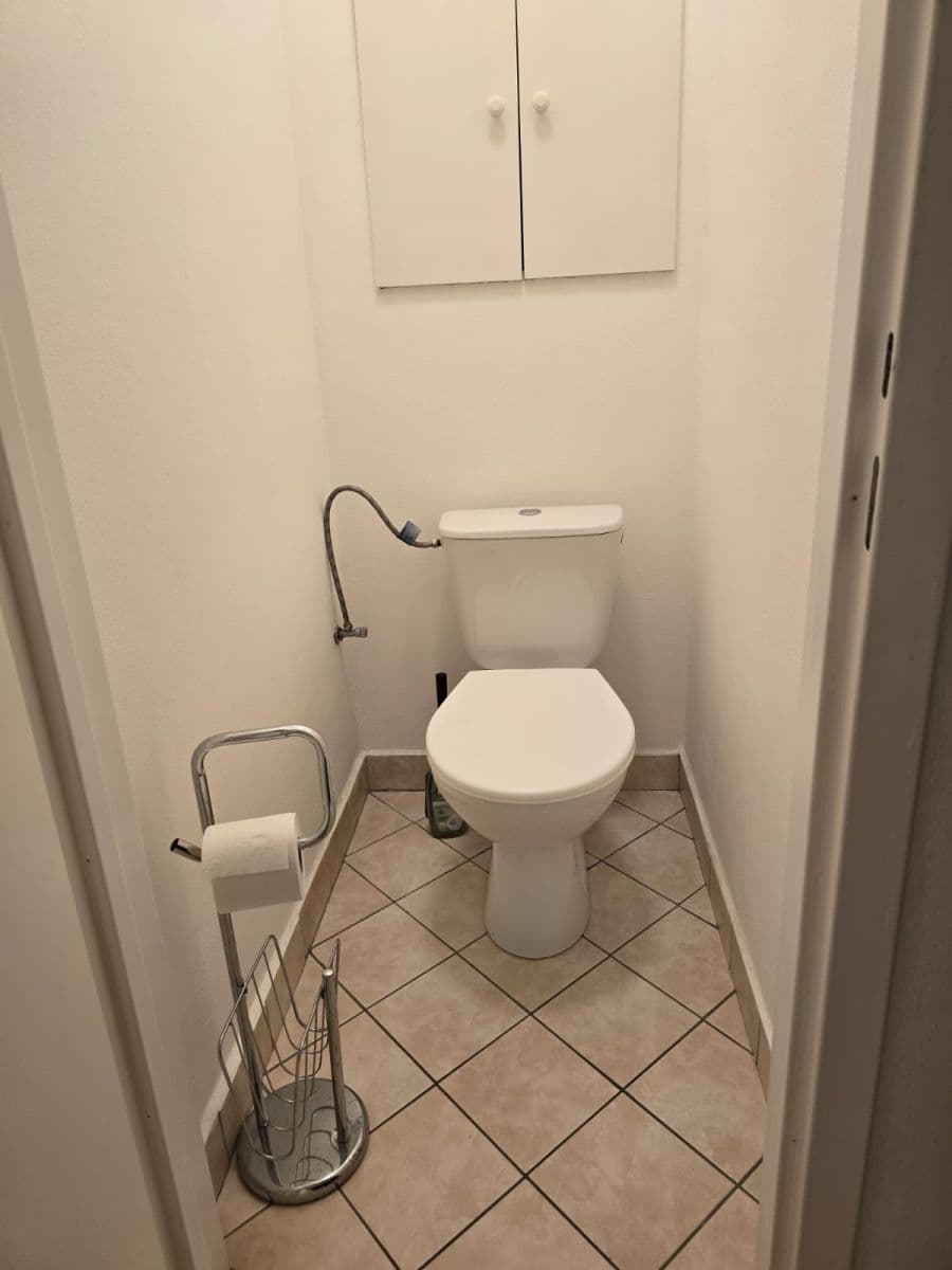 Prenájom bytu Garsoniéra 43 m², Papraďová, Ružinov, Bratislavský kraj Prenájom bytu Garsoniéra 43 m², Papraďová, Ružinov, Bratislavský kraj