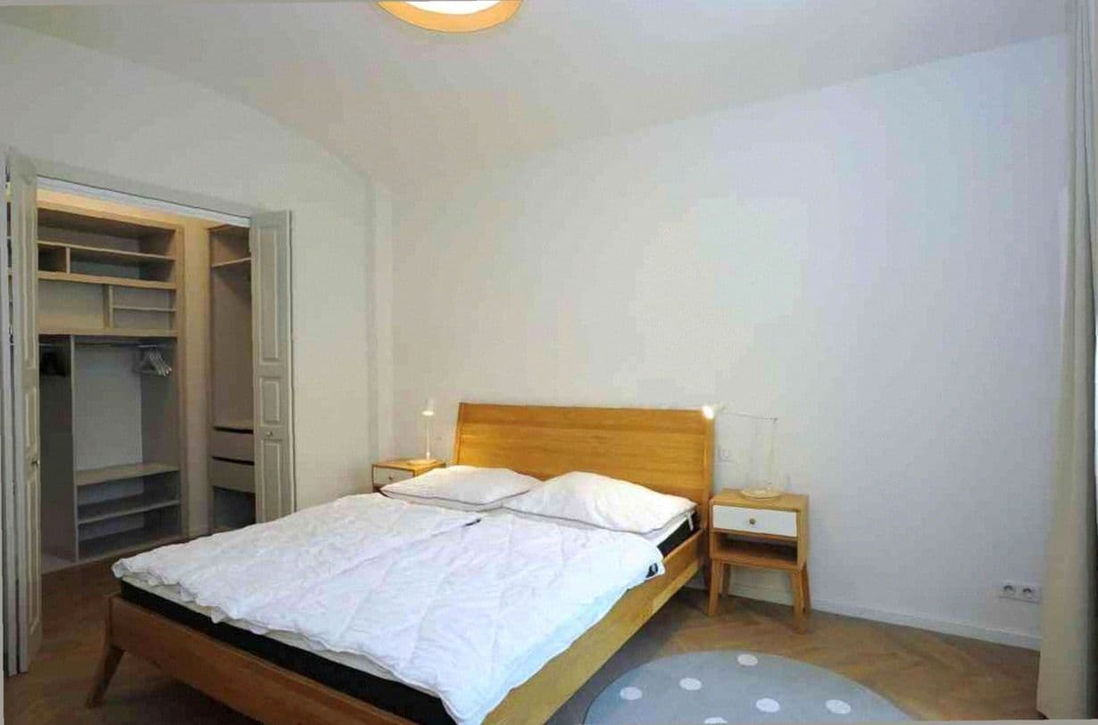 Prenájom bytu 2-izbový 84 m², Žatecká, Praha, Praha Prenájom bytu 2-izbový 84 m², Žatecká, Praha, Praha